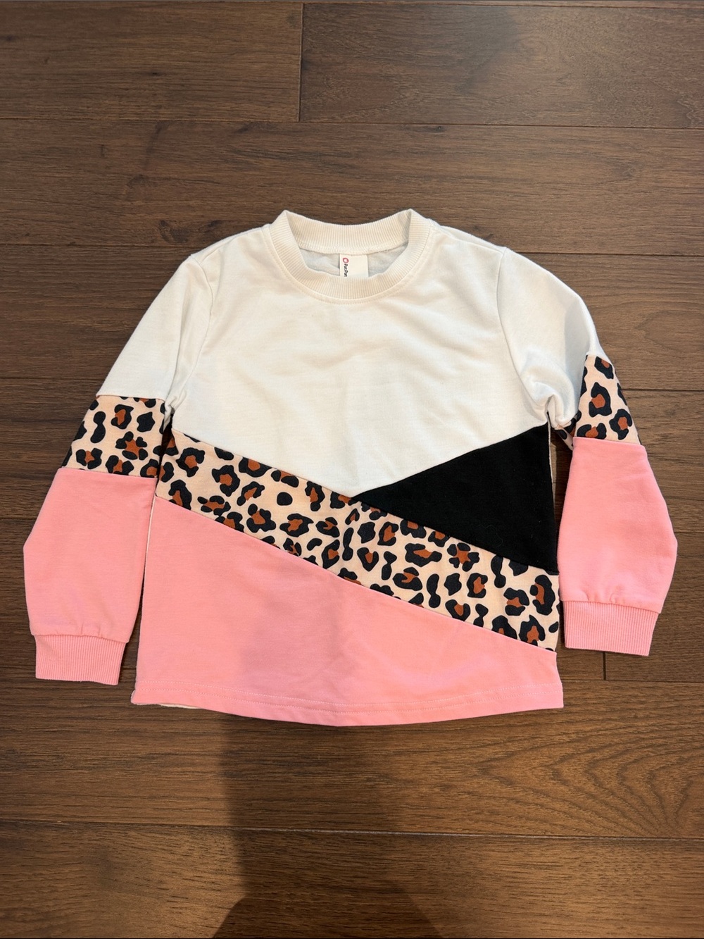 PatPat Girls' Pink & Black Leopard Colorblock Sweatshirt Size 5/6 - C34-117